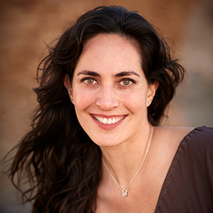 headshot of Tessa Hicks Peterson